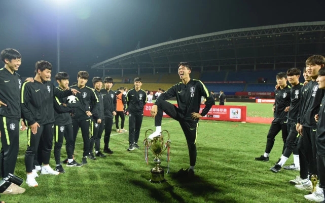 1559287942457293.jpg 641.webp.jpg